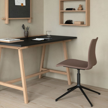 Preview: Schreibtisch mit Stuhl