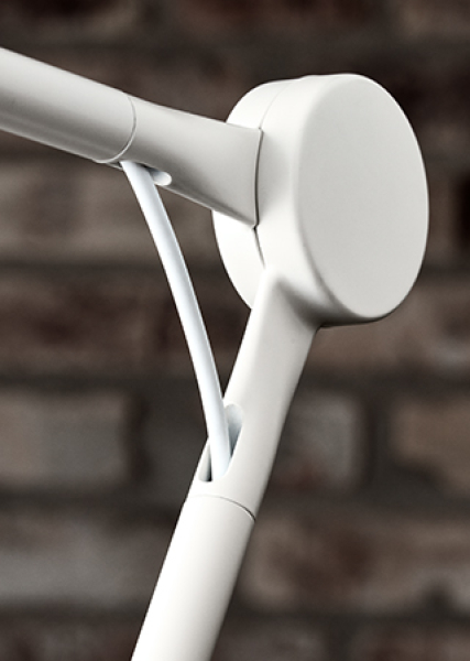 Fritz Hansen AQ01 Tischleuchte