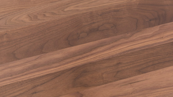 Kluskens Tisch Flynt Nussbaum