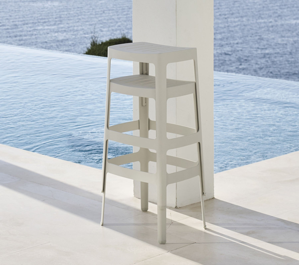 Cane-Line Cut Barhocker weiss